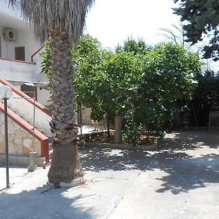 Stefano Aparthotel